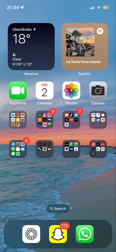 Iphone Home Screen Layout Organized, Iphone Asethic, Organisation Iphone Apps, Home Screen Organization Iphone, Iphone Organization Screens, Home Screen Ideas Iphone, Home Screen Organization, Iphone Organisation, Homescreen Organization