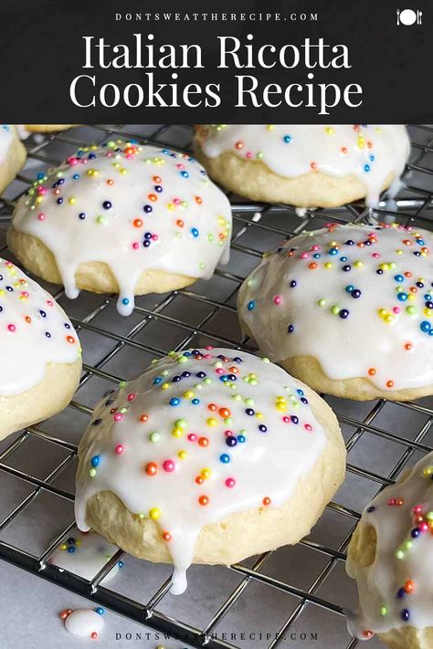 Italian ricotta cookies are thick, soft, cake-like crumb cookies with a simple sweet glaze that is a tradition during Christmas and Easter holidays! Crumb Cookies, Ricotta Recipes Dessert, Italian Christmas Desserts, Italian Holiday Cookies, Ricotta Cookies Recipe, Italian Cookie Recipe, Candy Cookies Recipes, Italian Christmas Cookie Recipes, Italian Ricotta Cookies