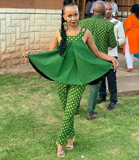 Shweshwe Pants For Ladies, Shweshwe Tops For Ladies, Green Traditional Dresses, Shirt And Trousers Women, Green Shweshwe, African Dress Patterns, Trousers Women Casual, Women Casual Outfits, South African Traditional Dresses