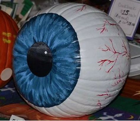 Freaky Eyeball Pumpkin. Pumpkins Faces, Pumpkins Decorating, Pumpkin Designs Painted, Romantic Proposals, Pumpkin Decorating Contest, No Carve Pumpkin Decorating, Hippie Halloween, Halloween Decor Diy, Pumpkin Contest