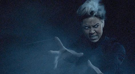 Storm Powers Gif, Gif Dark, Lucy Movie, Xmen Movie, Storm Marvel, Marvel Gif, Marvel Multiverse, Peter Maximoff, Ororo Munroe