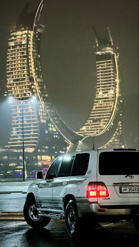 #toyota #gxr #landcruiser #doha #qatar #rain #rainyday #lusail Land Cruiser Wallpaper, Qatar Cars, Khaleeji Aesthetic, Iphone Red Wallpaper, Landcruiser 100, Blur Picture, High Car, Toyota Land Cruiser 100, Peaky Blinders Wallpaper