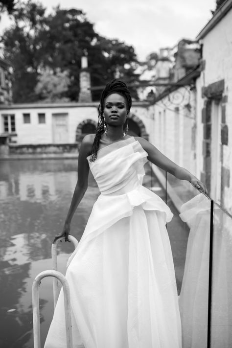 Structured Wedding Dresses, Peaceful Water, Minimalist Gown, Modern Bridal Gowns, Ghost Print, Modern Wedding Inspiration, Minimalist Wedding Dresses, The Modern Bride, Modern Bridal