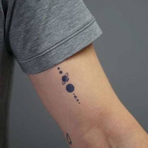 Losing Weight For Women, Circle Tattoo Design, Simple Tattoo With Meaning, Rocket Tattoo, Simple Tattoos For Women, Unique Small Tattoo, Planet Tattoos, Tiny Island, Unique Facts