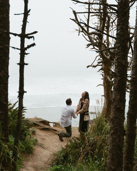 a moody surprise proposal on the Oregon coast✨☁️💍🤍 If you needed some new inspiration for your proposal to your partner, you’ve officially found it!!! What started with a plan to propose at the popular viewpoint overlooking Cannon Beach, ended with us pivoting to this perfect little secluded spot at the end of a trail. When I got there early & realized just how crowded & foggy it was going to be all night, I explored the park until I found this little spot. I was worried I wouldn’t be able... Camping Proposal, Nature Proposal, Forest Proposal, I Am Worried, Surprise Proposal, Engagement Ideas, Cannon Beach, Oregon Coast, The Park