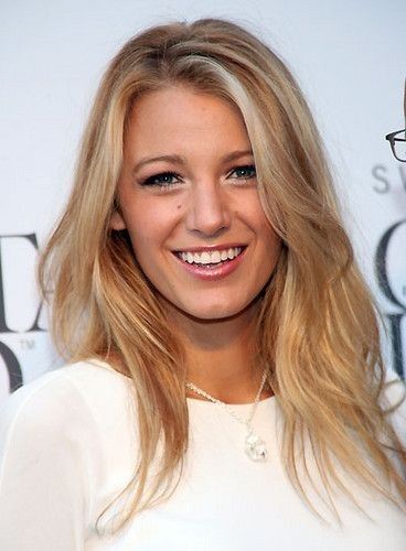 Blake Lively Hair, Hair Color Blonde Highlights, Hair Color Blonde, Blonde Woman, Super Hair, Blake Lively, Blonde Highlights, Blonde Hair, A Woman