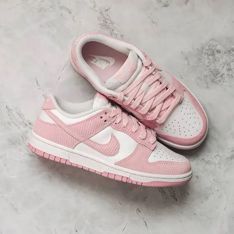 Nike dunk pink corduroy 
Pink dunks
Nike dunks Nike Low Dunk, Pink Dunks, Ella Shoes, Dunks Outfit, Plaid Shoes, Pink Bike, Preppy Shoes, Pink Corduroy, Dunks Nike