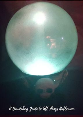 A Bewitching Guide to All Things Halloween: DIY Smoke Filled Crystal Ball- Halloween How-To Resin Crystal Ball Diy, How To Make A Crystal Ball, Make A Crystal Ball, Crystal Ball Diy, Diy Crystal Ball, Pumpkin Decorating Contest, Girl Scout Camping, Smoky Crystal, Halloween Balloons