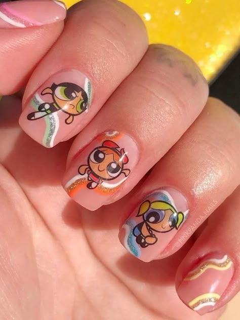 Kiki London nail gel polish nails art design swirly glitter powerpuff girls 90s inspired manicure natural hand painted pastel summer Spring Nail Art Designs, Nails Funky, 2023 Nails, Funky Nail Art, Diva Nails, Nail Art For Beginners, Beauty Nails Design, Powerpuff Girl, Inspired Nails