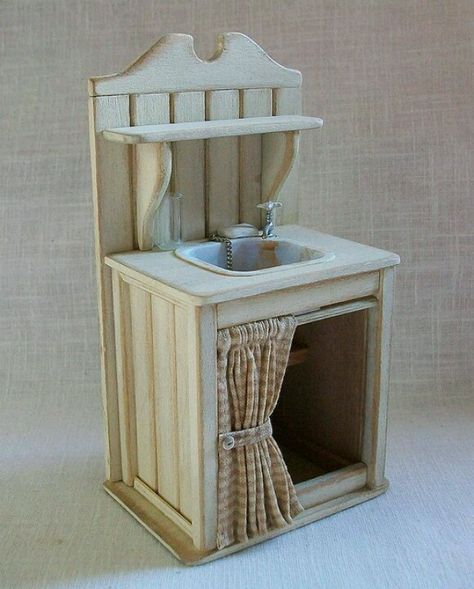 Tas Mini, Desain Quilling, Dollhouse Miniature Tutorials, Doll Furniture Diy, Diy Barbie Furniture, Fairy Furniture, Doll House Plans, Mini Doll House, Miniature Dollhouse Furniture