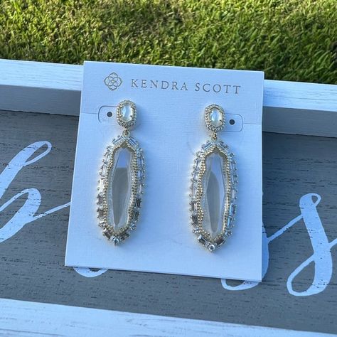 Kendra Scott Bridal Kapri Gold Statement Earrings in Lustre Glass Gold Statement Earrings, Kendra Scott Jewelry, Kendra Scott, Bridal Accessories, Statement Earrings, Drop Earrings, Glass, Fashion Design, Gold