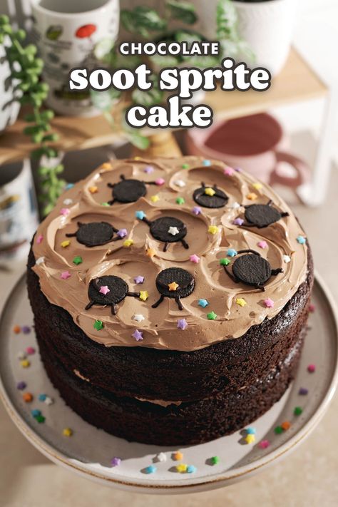 This soot sprite cake is inspired by the candy-loving soot sprites from Studio Ghibli's Spirited Away film. It's a simple, rich and delicious chocolate cake with a silky chocolate buttercream frosting and decorated with mini oreo "soot sprites" and rainbow star sprinkles. #sootsprite #ghibli #spiritedaway #chocolatecake #chocolate | teakandthyme.com Ghibli Birthday Cake, Soot Sprite Cake, Mushroom Meringue, Studio Ghibli Cake, Ghibli Cake, Sprite Cake, Soft Chocolate Cake, Mini Oreos, Diy Foods