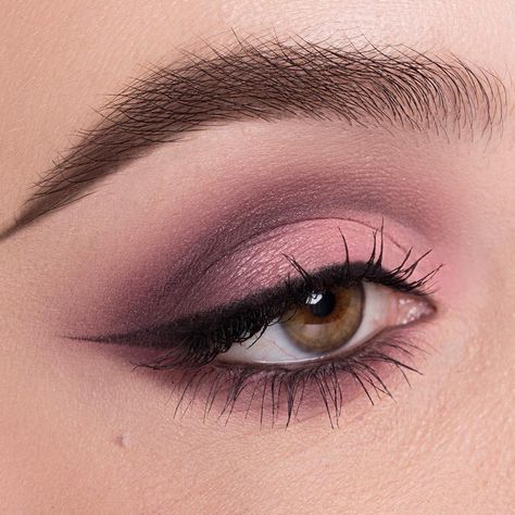 Dusty Rose Eye Makeup Wedding, Nails Mauve Dusty Rose, Dusty Rose Makeup Look Wedding, Makeup For Mauve Dress, Rose Eyeshadow Looks, Dusty Rose Eye Makeup, Dusty Rose Wedding Makeup, Dusty Rose Nails Wedding, Mauve Makeup Look Dusty Rose