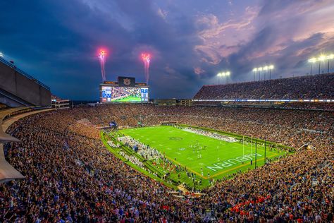 Auburn Tailgate, Alabama Vs Auburn, Auburn Football, Health Technology, Neighborhood Guide, Auburn University, Auburn Tigers, Alma Mater, Football Games