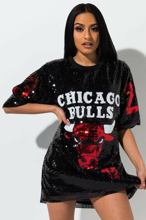 Chicago Bulls Ropa, Bulls Outfit, Chicago Bulls Outfit, Bulls Jersey, Adidas Outfit Women, Casino Dress, Casino Outfit, Casino Royale, Casino Night