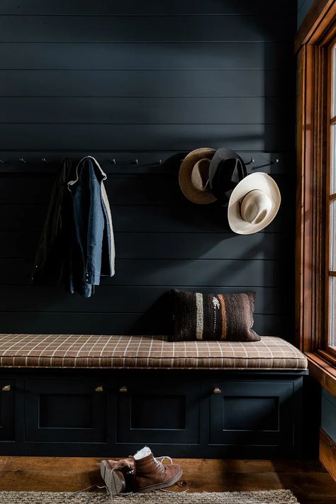 Soaring, barn-wood–clad ceilings and massive windows meet dark, moody colors for a cocoon-like feel in this Lake Tahoe cabin. Airbnb Aesthetic, Lake Tahoe Cabin, Tahoe Cabin, Cabin Renovation, Duvet Covers Yellow, Cabin Aesthetic, Wooden Cottage, Plaid Wallpaper, Cabin Living