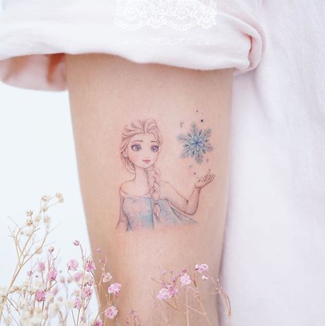 Frozen Tattoo, Disney Inspired Tattoos, Disney Tattoos Small, Disney Sleeve Tattoos, Dr Woo, Anna Und Elsa, Disney Princess Tattoo, Princess Tattoo, Marvel Tattoos