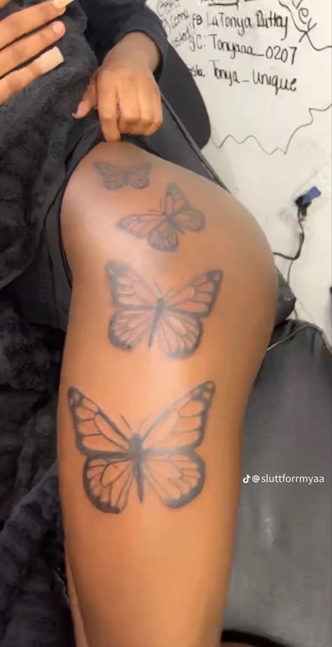 Tattoo On Buttcheek Big, Butterfly Thigh Tattoo Black Women, Butterfly Tattoo Buttcheek, Butterfly Tattoo On Buttocks, Buttcheek Tattoo Women, Butterfly Thigh Tattoo, Baddie Tattoos, Waves Haircut, Piece Tattoo