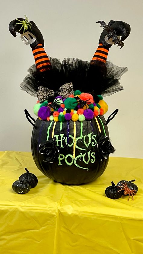 4h Pumpkin Decorating, Pumpkin Cauldron Diy, Best Pumpkin Decorating Contest, Witches Brew Pumpkin Decorating, Cauldron Pumpkin Decorating, Barbie Pumpkin Decorating, Halloween Pumpkin Contest, Cauldron Pumpkin, Pumpkins Decorating