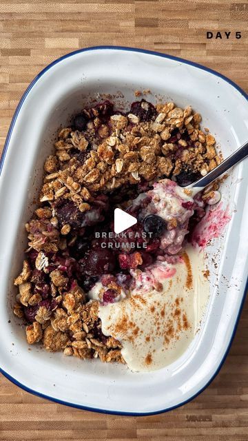 Breakfast Crumble, Vegan Yoghurt, Protein Breakfasts, Healthy High Protein Breakfast, 30g Protein, Frozen Berries, High Protein Breakfast, Single Serving, Isolate Protein