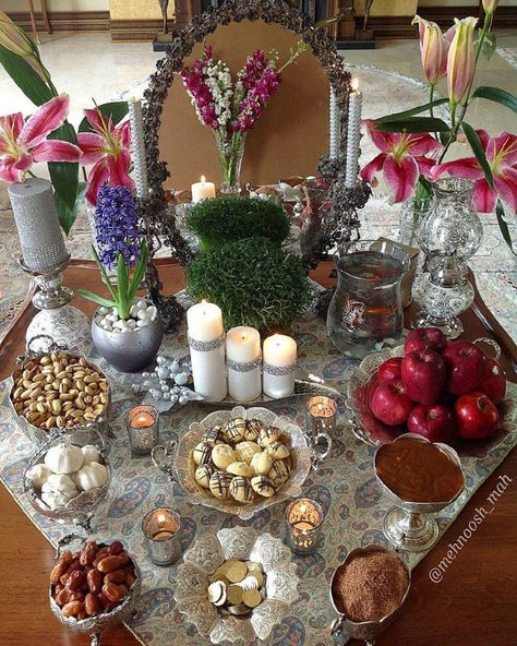 Haftsin Design, Haft Sin Decoration, Haftseen Ideas, Norouz Design, Haftsin Ideas, Nowruz Crafts, Haftseen Design, Norooz Design, Nowruz Table