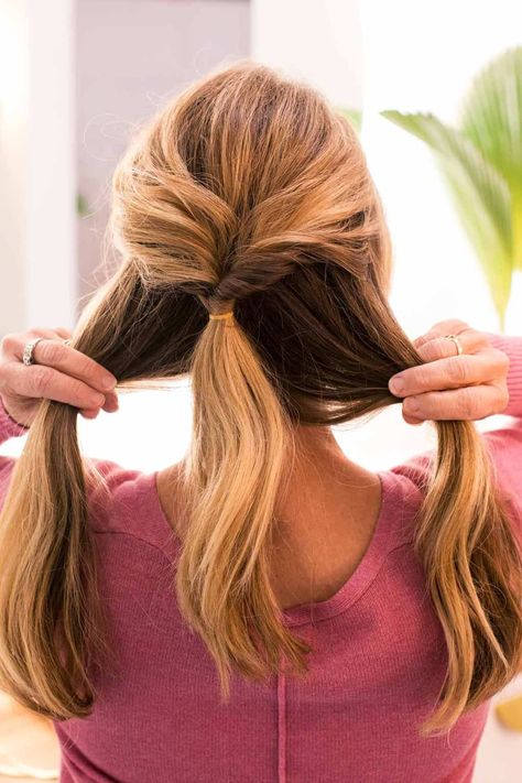 Whether you are busy or in between a workout, we have 5 super easy dirty hair hairstyles for going in between washes with a good dry shampoo. #sugarandcloth #dirtyhairstyles #hair #hairstyles #dryshampoo #updo #braids #ponytail #hairaccessory #headband #scrunchie #bowties #hairclip #topknot Easy Dirty Hair Hairstyles, Dirty Hair Hairstyles, Scrunchie Updo, Good Dry Shampoo, Casual Updo, Updo Braids, Braids Ponytail, Cloth Diy, Half Ponytail