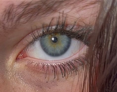 Blue Eyes With Green In The Middle, Green Blue Eyes, Story Tips, Bond Quotes, Beautiful Eyes Color, Color Eyes, Hazel Eyes, Blue Eye, Aesthetic Instagram Theme