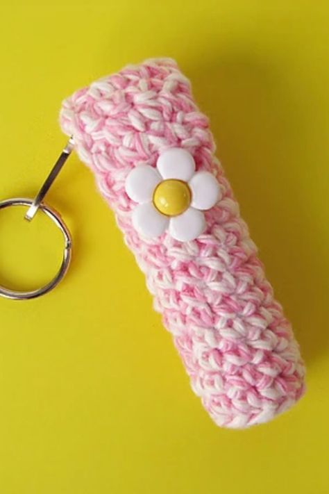 Chic crochet keychain pattern - Elevate your keys with handmade flair and style. Discover trendy designs in our step-by-step tutorial. #CrochetPattern #DIYAccessories #HandmadeGifts Bag Holder Pattern, Crochet Yellow, Chapstick Lip Balm, Diy Jewelry Holder, Crochet Keychain Pattern, Lip Balm Holder, Vanity Storage, Chapstick Holder, Crochet Free