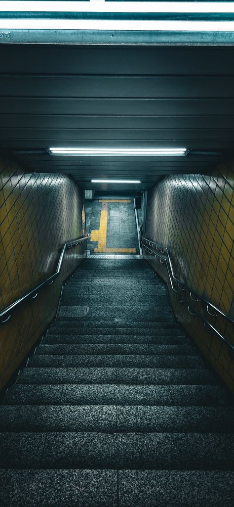 Subway Stairs, Video Ideas, Wallpaper Vintage, Iphone Wallpaper Vintage, Wallpapers Vintage, Art Project, Music Video, Newspaper, Art Projects