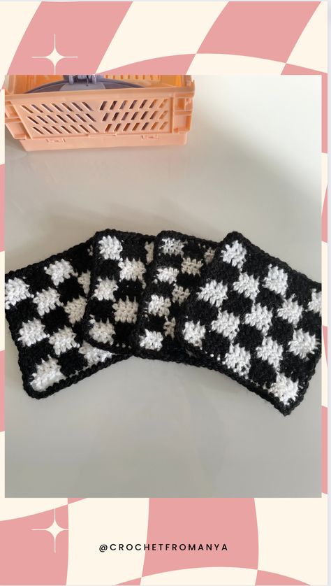 Crochet Coaster For Men, Crochet Checker Board, Checkered Coaster Crochet, Crochet Coaster Gamer, Checkered Coaster, Coasters Crochet, Home Decor Crochet, Aesthetic Crochet, Decor Crochet