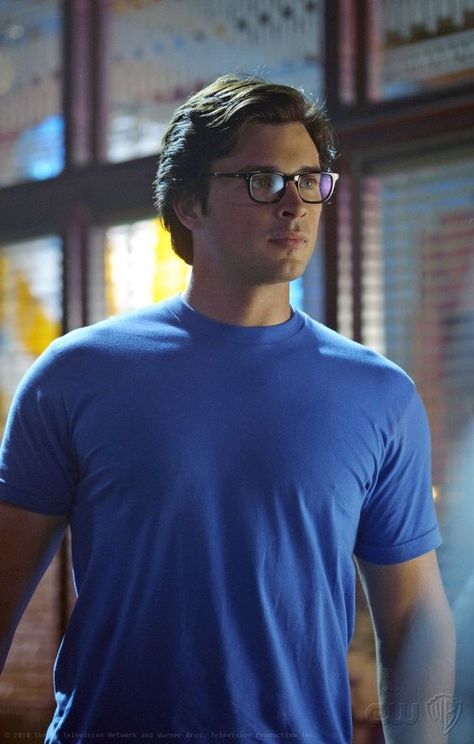 Tom Welling (Clark Kent) in 'Smallville' (Homecoming Episode): Clark Smallville, Smallville Quotes, Smallville Clark Kent, Tom Foolery, Tom Welling Smallville, Comic Superheroes, Comic Superman, Erica Durance, Supergirl Superman