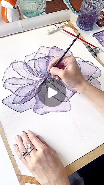 Watercolour Transparent Flowers, Translucent Flowers, Watercolour Pictures, Art Floral Japonais, Paint Tutorials, Water Coloring, Watercolor Flowers Tutorial, Flowers Tutorial, Flower Purple