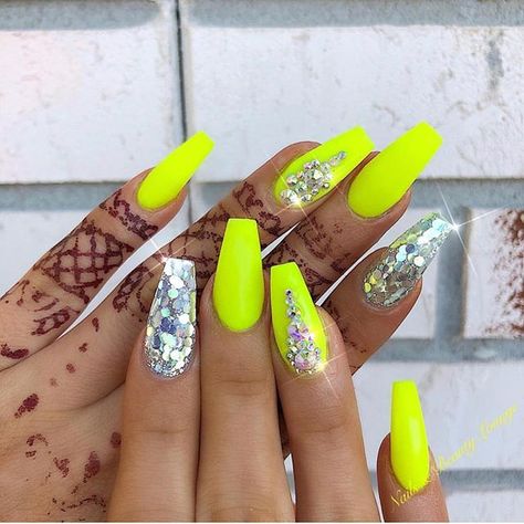 Nails Lemon, Gel Coffin, Neon Nail Art Designs, Neon Yellow Nails, Neon Nail Art, Neon Nail Designs, Yellow Nail Art, Yellow Nails Design, Nail Prices