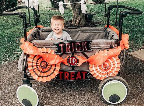 Decorated Wagon For Halloween, Halloween Decorated Wagon, Halloween Wagon Decorations, Halloween Wagon, Wagon Ideas, Kids Holidays, Halloween Camping, Kids Wagon, Outdoor Halloween Decorations