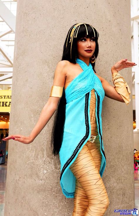 Cleo De Nile Cosplay ^^ Cleopatra Monster High, Monster High Outfit Ideas, Single Costumes, Spooky Women, Deuce Gorgon, Cleopatra Halloween, Vivienne Sabo, Monster High Cosplay, Monster High Costume