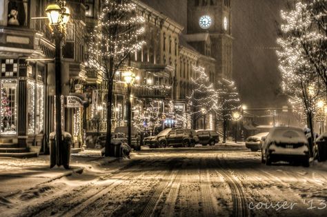 Beautiful Winter snow in Jim Thorpe! Glowing Beaches, Jim Thorpe Pa, Hot Chocolate Christmas, Train Christmas, Horse Drawn Carriage, Jim Thorpe, Christmas Horses, Hot Apple Cider, Train Ride