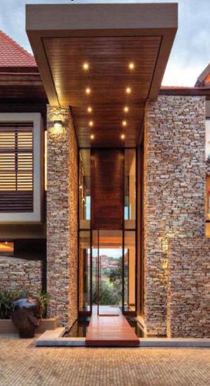 dramatic entry Side Entrance, التصميم الخارجي للمنزل, Stone Walls, Design Exterior, House Goals, House Entrance, Design Case, House Designs Exterior, Amazing Architecture