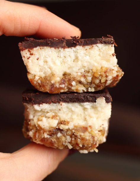 Raw Almond Joy Bars Vegan Almond Joy, Clean Eating Sweets, Almond Joy Bars, Healthy Bars, Almond Joy, Raw Desserts, Raw Almonds, Chocolate Topping, Food Nutrition