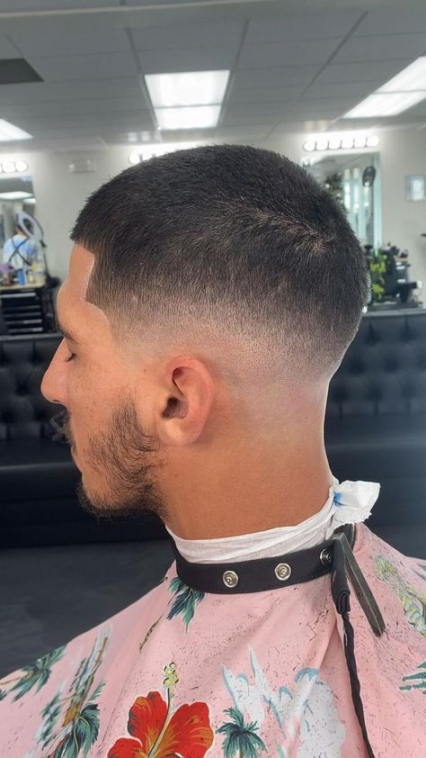 Crew Cut Fade Short Hair Men, Low Skin Fade Buzzcut, Buzzcut Mid Fade, 3 Guard Buzzcut, Shadow Fade Haircut Men, Drop Fade Buzzcut, Low Fade Buzzcut, Mid Fade Buzzcut Men, Buzz Cut Mid Fade