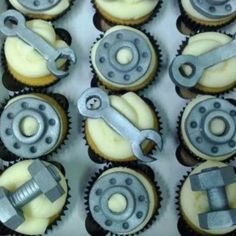 Engineering Cupcakes, Baking Cupcakes, Cakes Cupcakes Ideas, Cupcakes For Men, Engineers Cupcakes, Cup Cake, Mechanical Engineering Cake Engineer Birthday Party Ideas, Mechanical Engineering Graduation Cake, Engineering Cupcakes, Engineering Birthday Party Ideas, Mechanical Engineering Graduation Party, Mechanical Engineer Graduation Party Ideas, Engineer Party Ideas, Mechanic Cupcakes, Engineering Party Ideas