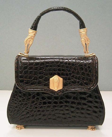 ohhh i want it Dubai Festival, Alligator Handbags, Crocodile Handbags, London Bags, Perfect Purse, Crocodile Skin, Vintage Purses, Gucci Handbags, Vintage Handbags