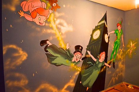 Peter Pan Mural on Behance 25 Hours, Painted Walls, Drawing Painting, Spray Painting, Peter Pan, Newborn Baby, Wall Murals, Wall Painting, Spain