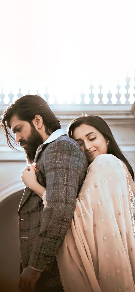 Attitude Couple, Couple Pic Hd, Kgf 2, Kgf Photos Hd, Hd Photos Free Download, New Movie Images, Couple Pic, Romantic Photoshoot, Most Handsome Actors