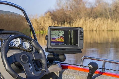 Fish Finder Mount Ideas, Walleye Fishing, Fish Finder, Largemouth Bass, Catching Fish, Pontoon Boat, Going Fishing, Fishing Equipment, Fishing Tips