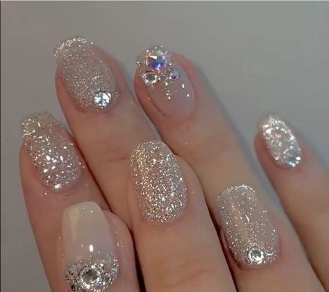 Ideas Uñas, White Gel Nails, Nails White, Nails Prom, Bride Nails, Uñas Acrilicas, Diamond Nails, Manicures Designs, Diamond Glitter