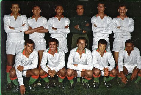 Maroc 1970 : Kassem SLIMANI, Driss Moulay, KHANOUSSI, Abdallah LAMRANI, Allal BEN KASSOU, Mustapha CHOUKRI dit PETCHOU, Boujemaa BENKHRIF, Mahjoub GHAZOUANI, Ghandi SAID, Mohamed MAAROUFI, Ahmed FARAS, Mohamed EL FILALI Ahmed Faras, Football Cards, Morocco, Football, Couple Photos, American Football