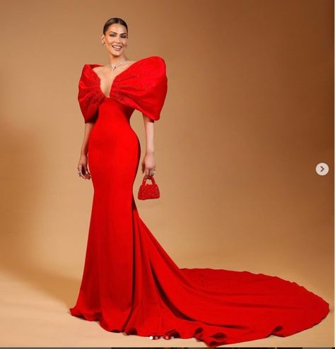 Red Dress And Pearls, Vision Manifestation, Red Carpet Dress, Met Gala Dresses, Classy Prom Dresses, Elegant Dresses Classy, Glamour Dress, Manifestation Board, Classy Work Outfits