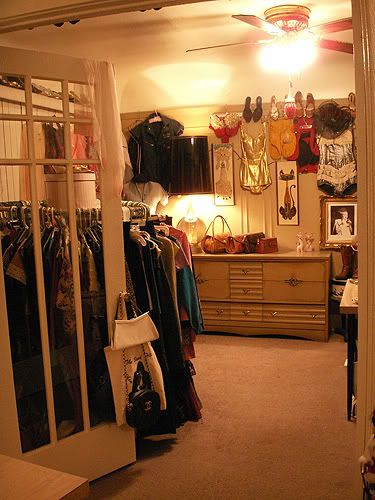 missamandapanda closet from saucydwellings April 15th, 2006 Burlesque Aesthetic Room, Tiffany Room, Burlesque Dancer, Cheap Bedroom, Dressing Room Closet, French Bedroom, Room Additions, Room Closet, Aesthetic Rooms