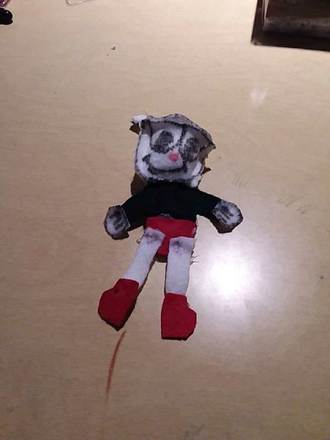 HomeMade Cuphead Plush Cuphead Plush, Fran Bow, Poppy Drawing, Cup Head, Little Misfortune, Video Game Characters, Game Character, Cartoon Art, Poppies