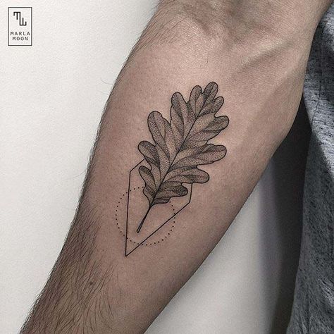 Oak Leaf Tattoo, Oak Leaf Tattoos, Acorn Tattoo, Blatt Tattoos, White Oak Leaf, Leaf Tattoo, Military Tattoos, Grey Tattoo, White Tattoo